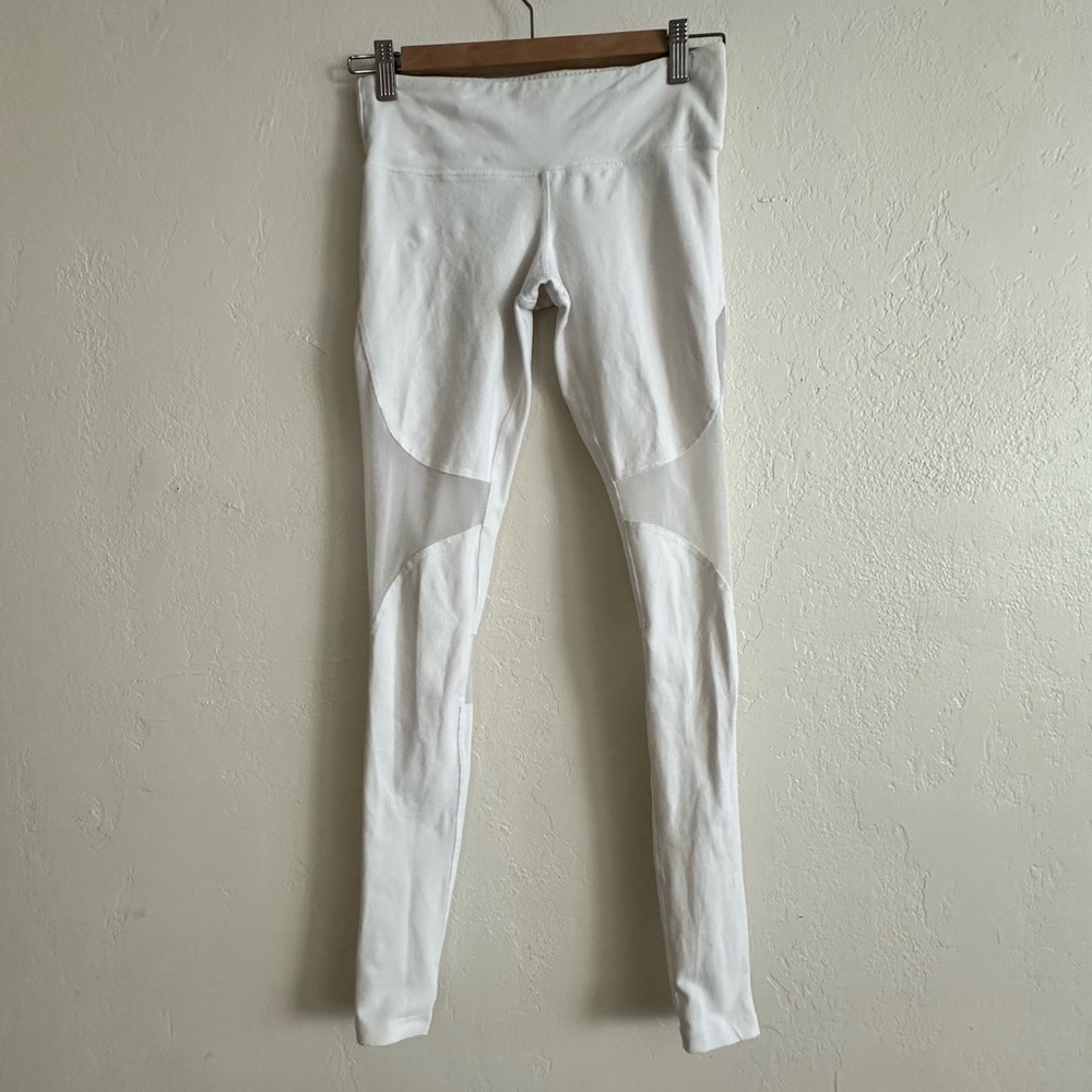 Alo Yoga Size Small White Mesh Stirrup Leggings Balletcore Activewear Athleisure